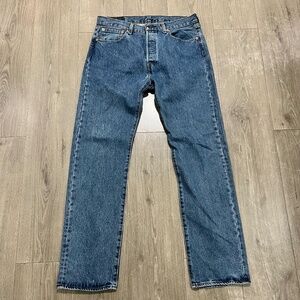 Levi's 501 Mens Jeans Fit 32X32 Blue Button Fly Denim